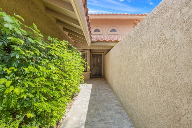 Photo - 41484 Woodhaven Dr N