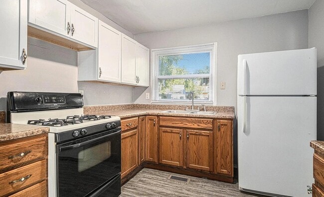 Photo - 1515 E Ireland Rd