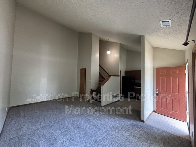 2807 Ridge Ct