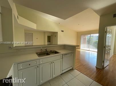 Photo - 2 br, 2 bath Condo - 6851 SW 44th St Apt 309 Unit Apt 309