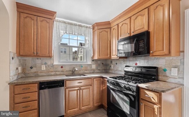 Photo - 4044 Dayton Rd