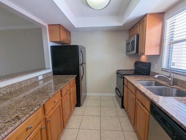 Photo - 906 La Costa Cir