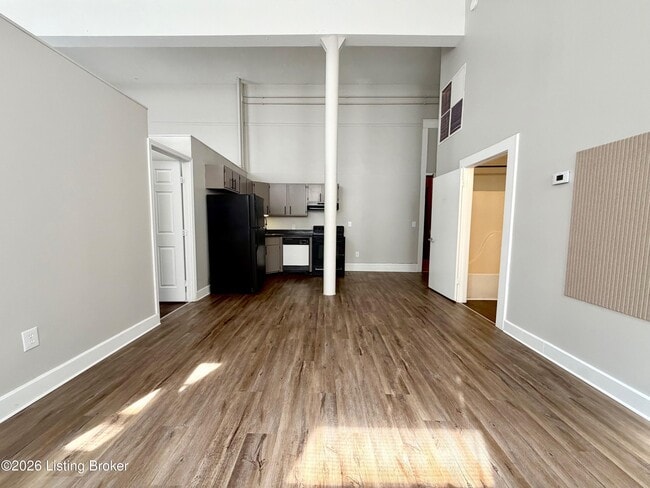 Photo - 1107 E Kentucky St Unit 1