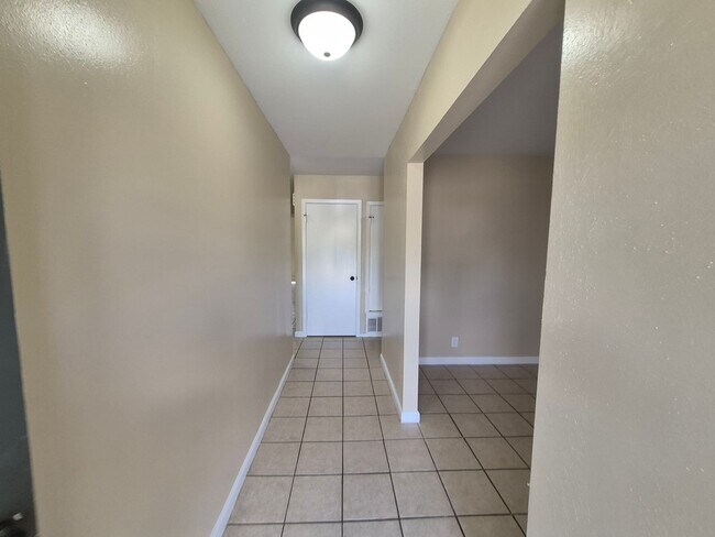 Photo - 7102 Glen Point Dr