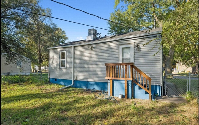 Photo - 3355 N 40th Ave