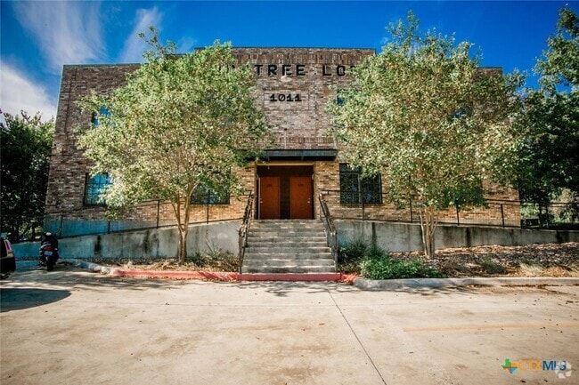 Building Photo - 1011 N LBJ Dr Unit 101 Rental