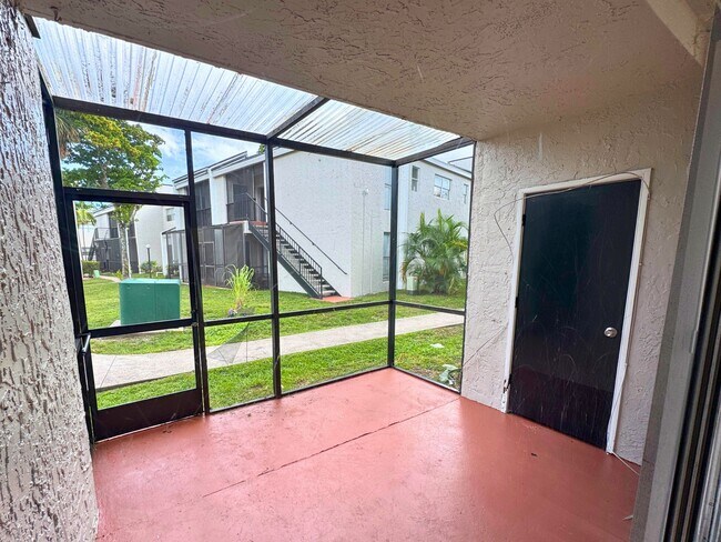 Photo - 4461 Treehouse Ln