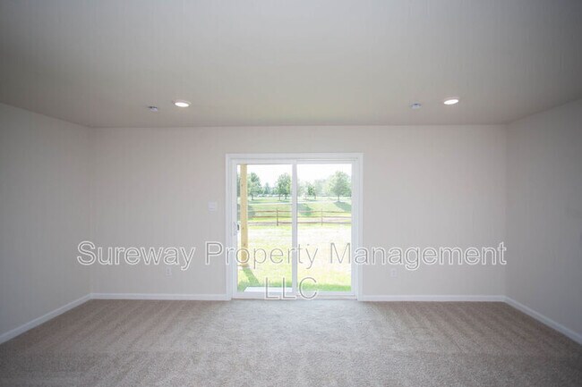 Photo - 234 Macoun Way