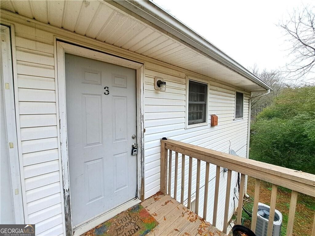 Photo - 1457 Railroad Ave