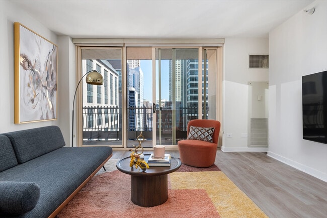 Photo - 45 E Chicago Ave Unidad ID1029590P