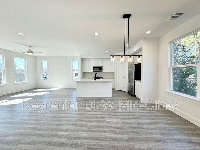 Photo - 7302 Uloho Wy