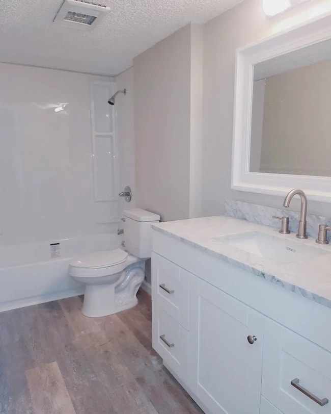Knollwood Apartments