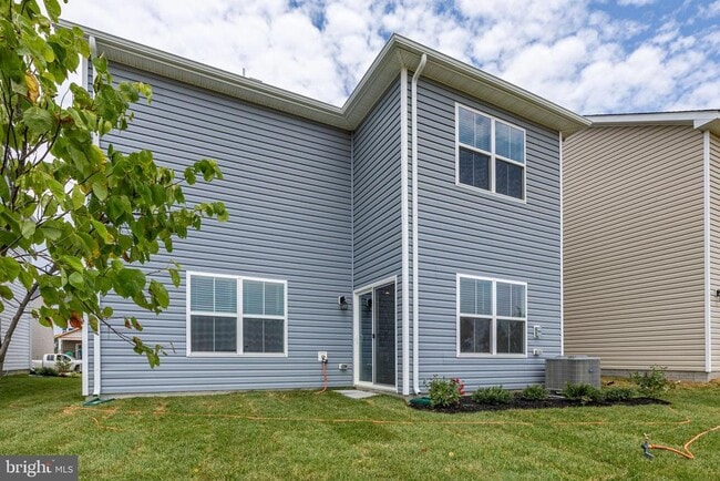 Photo - 115 Haida Ln