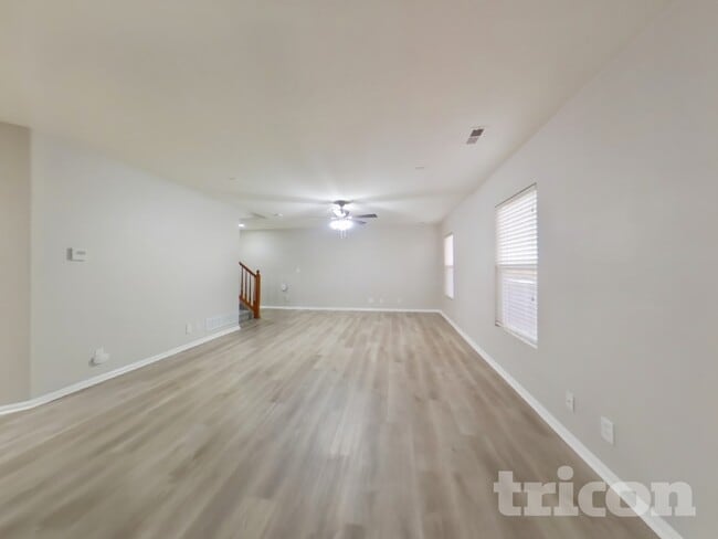 Photo - 6275 Wescroft Ave