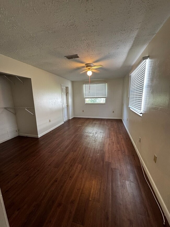 Photo - Clean & Cozy Cottage Available