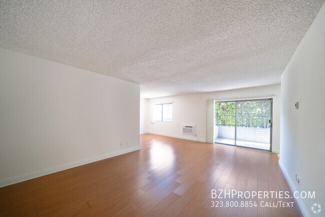 Building Photo - 956 Croft Ave Unit 104 Rental