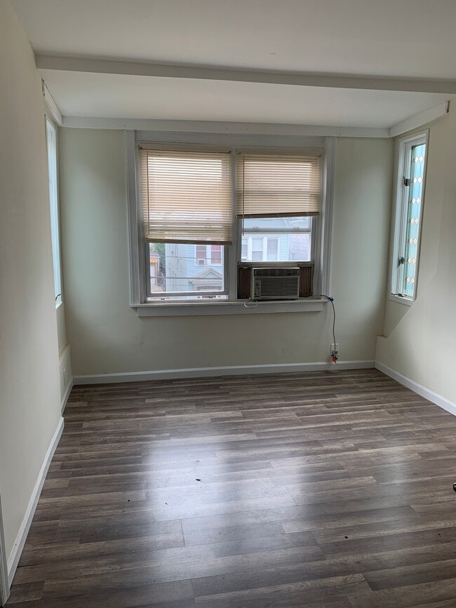 156 Beach St Unit Floor 2