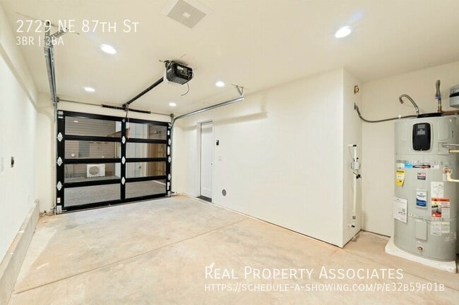 Photo - 2729 NE 87th St