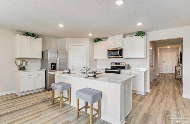Photo - 2107 Sandhill St