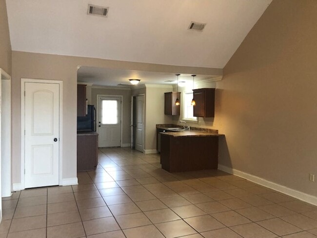 1684 Gun Club Rd N