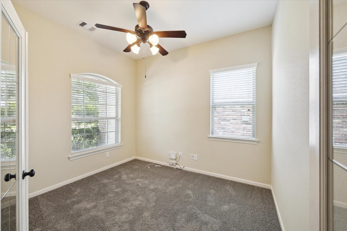 Photo - 208 Morgan Isle Ln