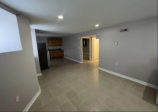 Photo - 431X Liberty Heights Ave Unidad 1