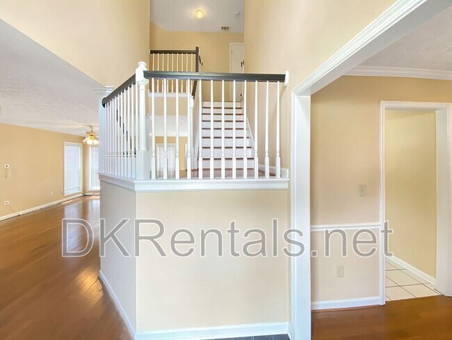 Photo - 1704 Riverlanding Cir