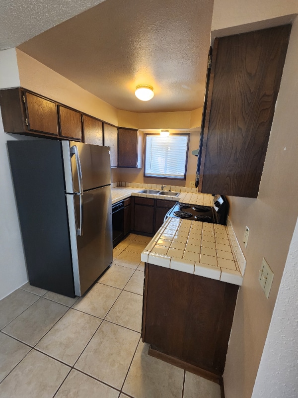 Photo - 1214 E 3rd St