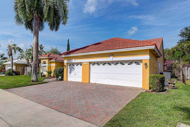 Photo - 10207 Allamanda Blvd