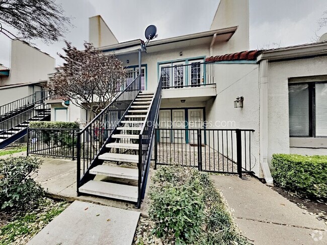 Building Photo - 13215 Emily Rd Unit Apt 2202