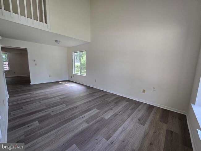 1417 S Farmview Dr