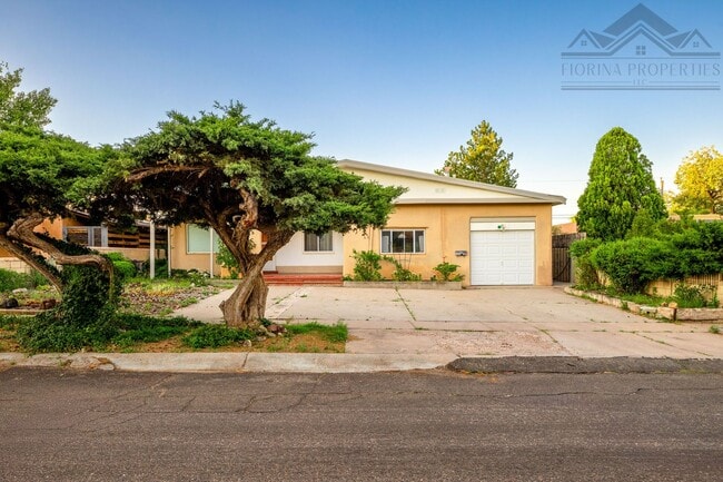 Photo - Classic Stamm Home in Casa Alegre