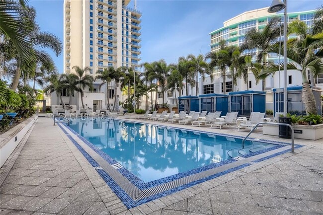 Photo - 415 E Pine St