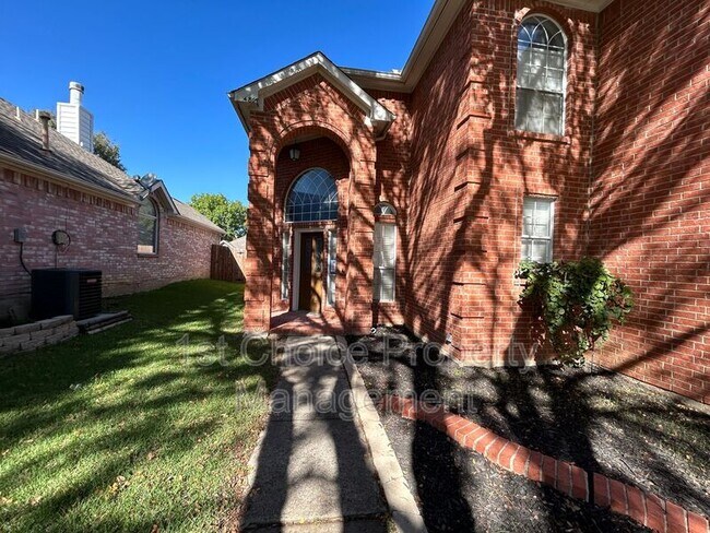 Photo - 4805 Misty Ridge Dr