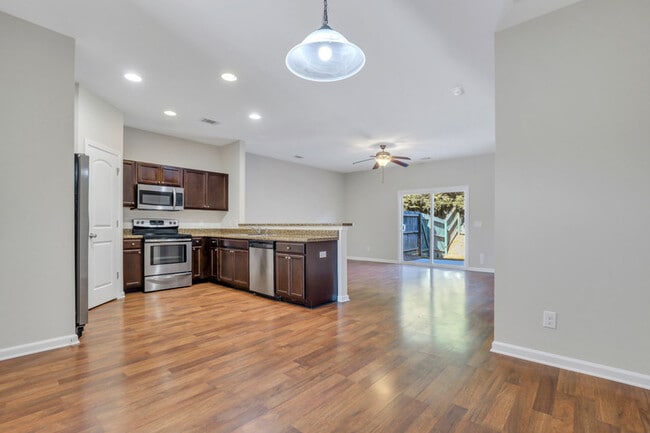 100 Cantle Dr