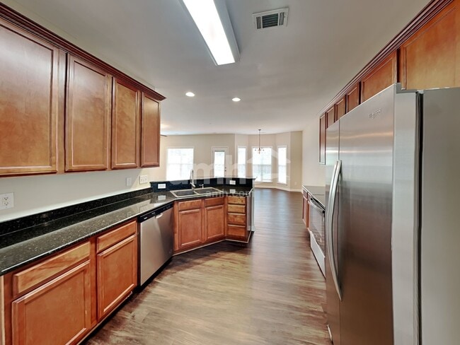 122 Tilton Dr
