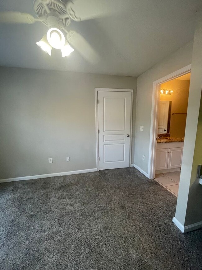 Photo - 3930 Cherokee Woods Way Unit 10-203 - D
