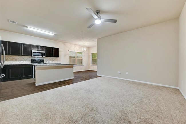 Photo - 6301 Wideleaf Dr