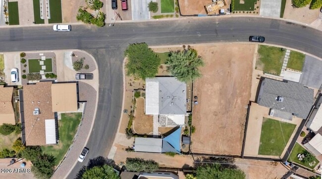 4535 E Campbell Ave