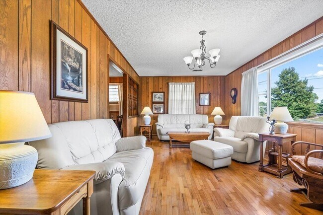 Photo - 3285 Munford Giltedge Rd