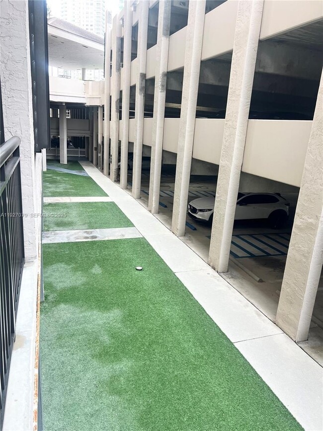 Photo - 540 Brickell Key Dr Unidad 214