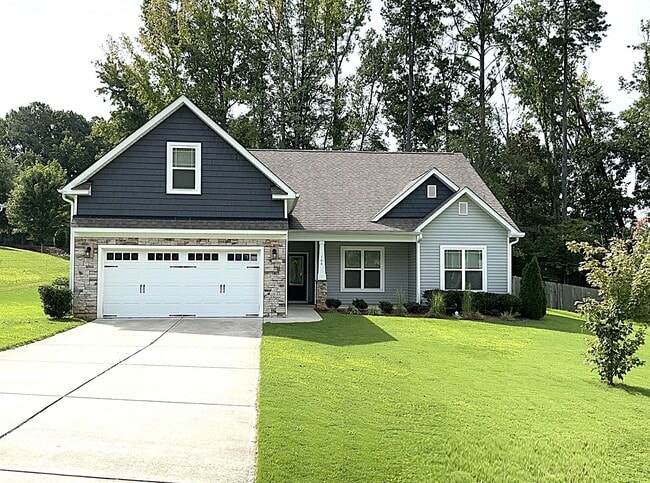 Building Photo - 104 White Ash Ln Rental