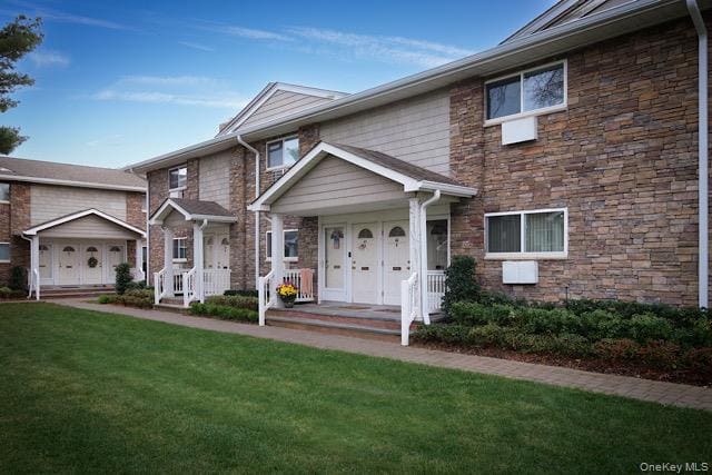 Building Photo - 100 Friendly Ct Unit L083