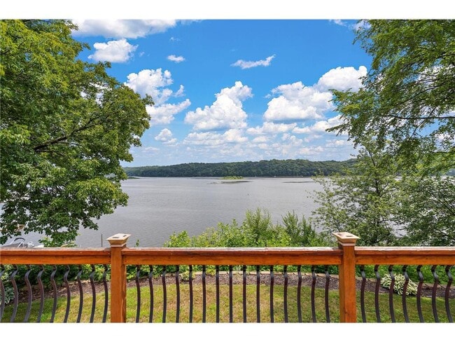 Photo - 118 Lakeside Dr