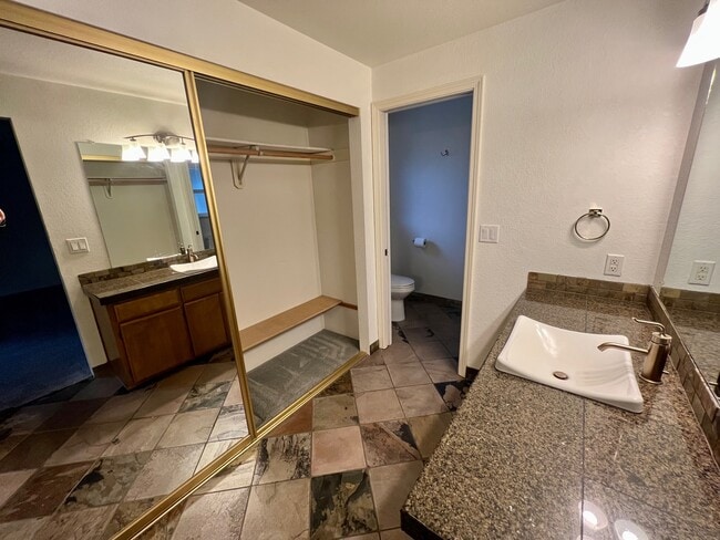 Photo - 2982 Stonebrook Dr