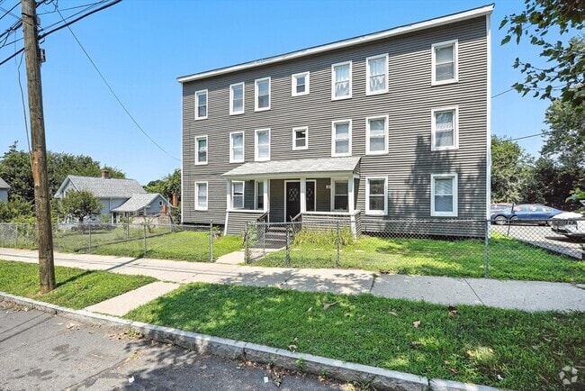 Building Photo - 1370 Worcester St Unit 3L Rental
