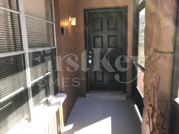 Photo - 2224 E Hanna Ave