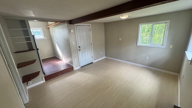 Building Photo - 1 Bedroom - 1 Bath - Single Family Home in North Pole
