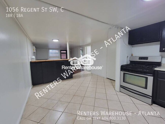 Photo - 1056 Regent St SW