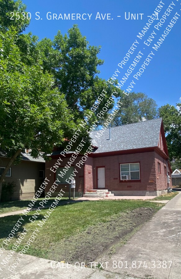 Building Photo - 2530 S Gramercy Ave Unit 1